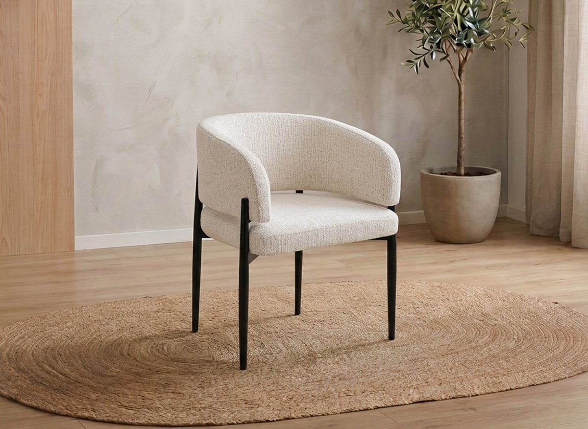 Lot de 2 chaises en velours tissé écru pieds en métal noir DIANA